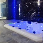 R Luxury Piscine Et Privatifs * Colmar